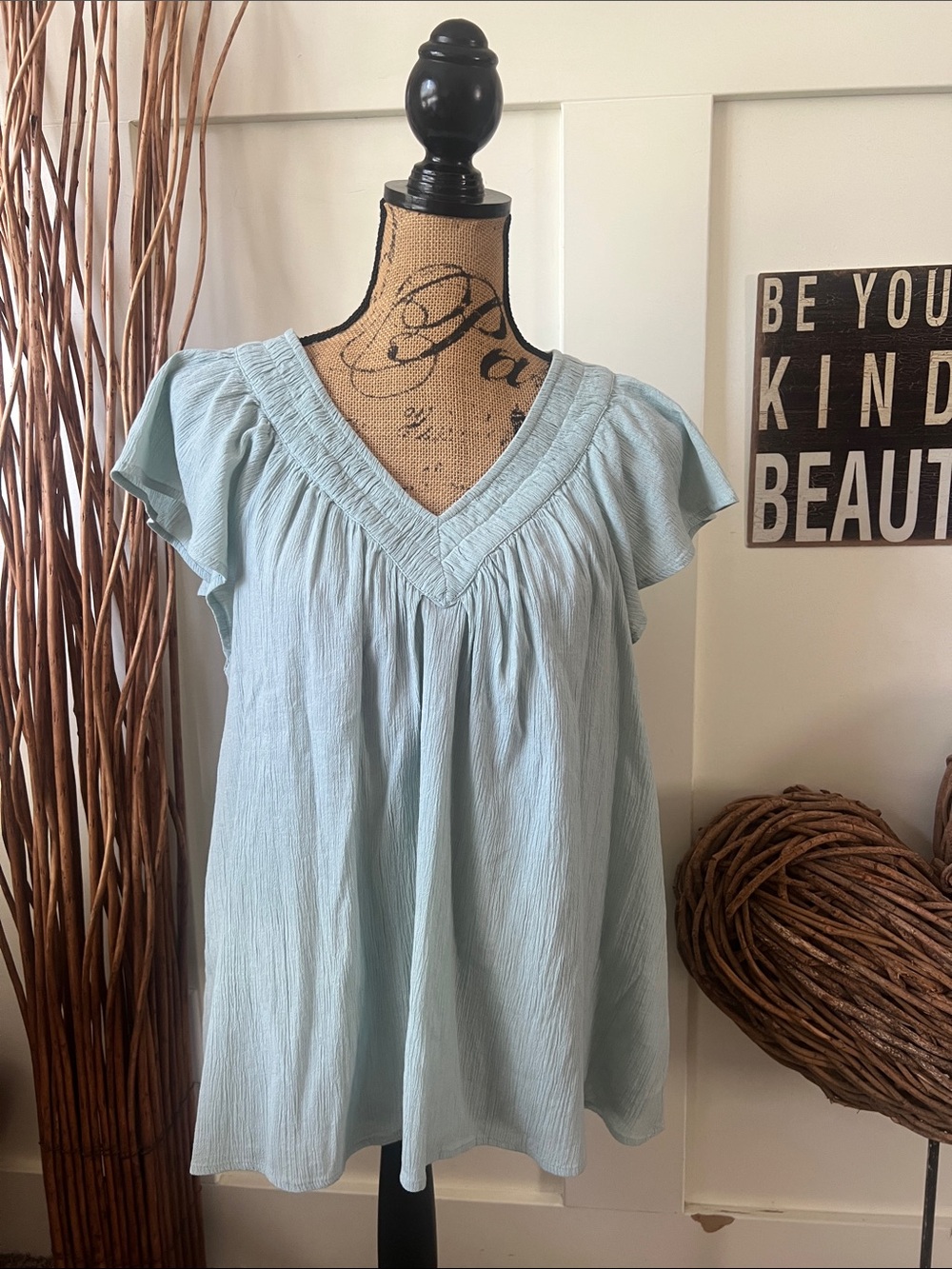 Lucky Brand Pale Green V-Neck Flutter Sleeve Top